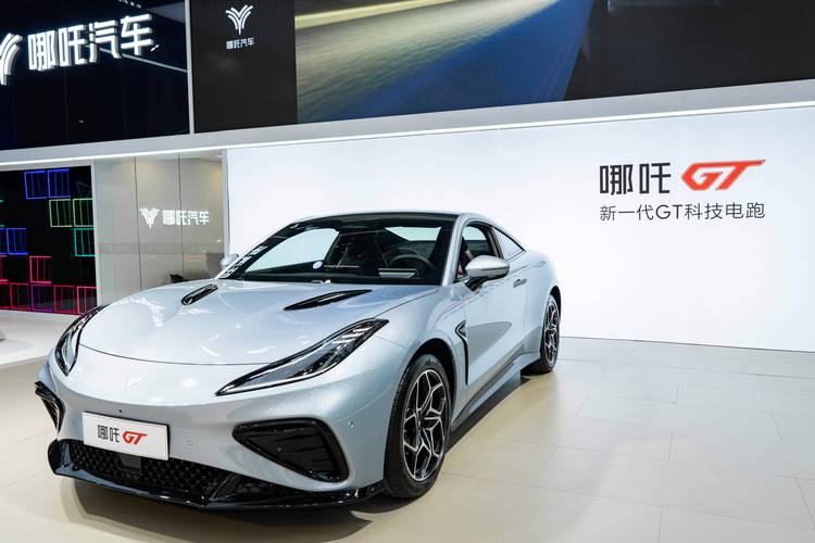 广州越秀区元浪展企业管理咨询哪吒汽车在智能汽车领域的表现，领途汽车在新能源汽车市场中的影响力